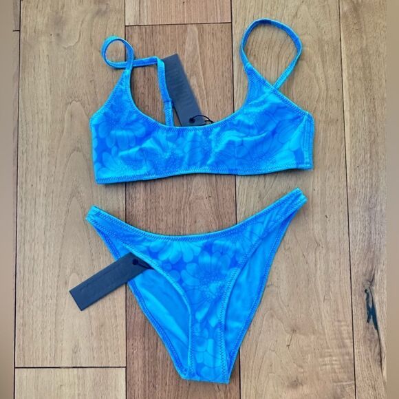 TRIANGL CHEEKY RINA - OCEAN FLORAL NO BAG NEW WITH TAGS - Picture 3 of 9